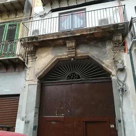 Apartamento Casa In Palazzo Graffeo Sven Palermo Exterior foto